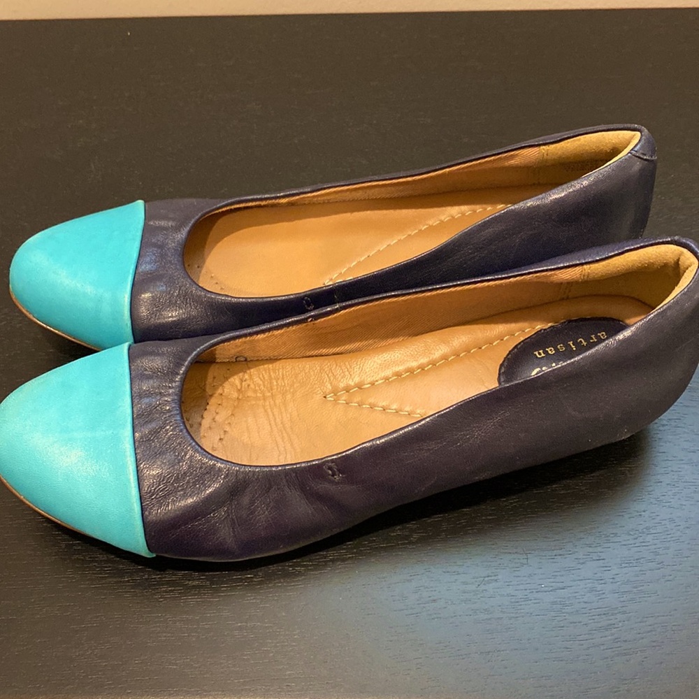 Clarks Navy and Turquoise Flats - Picture 3 of 6